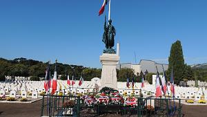 2022 11 01 TOULON HOMMAGE AUX MORTS POUR LA FRANCE CIVILS ET MILITAIRES (76)